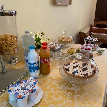 Palazzo Pancaro B&B 알토몬테